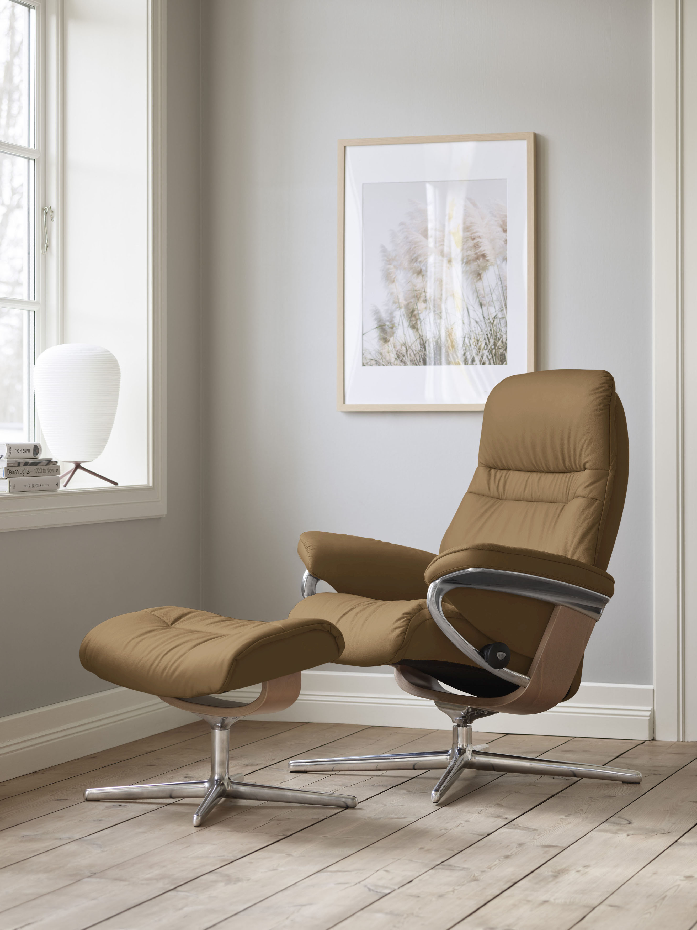 Relaxsessel STRESSLESS "Sunrise", braun (taupe paloma), B:83cm H:105cm T:74cm, Leder PALOMA: PALOMA ist ein durchgefärbtes Semianilin-Möbelleder mit natürlicher Narbung., Sessel, mit Cross Base, Größe S, M & L, Holzakzent Eiche