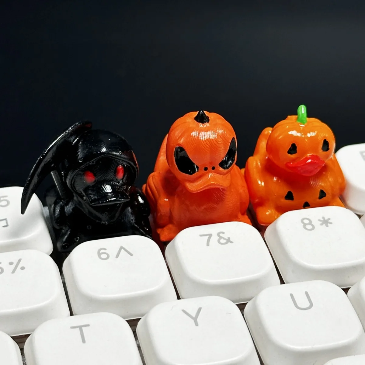 Halloween Teufel Ente Tastenkappen OEM Höhe Mechanische Tastatur Tastenkappen Dekoration Gaming Zubehör Kreuzachse Tastenkappe Geschenk Image