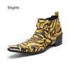 Chelsea-Stiefel mit Zebrastreifen-Druck für Herren, Metallschnalle, High Heels, Stiefeletten, Punk-Nieten, gelbe Party-Schuhe aus echtem Leder