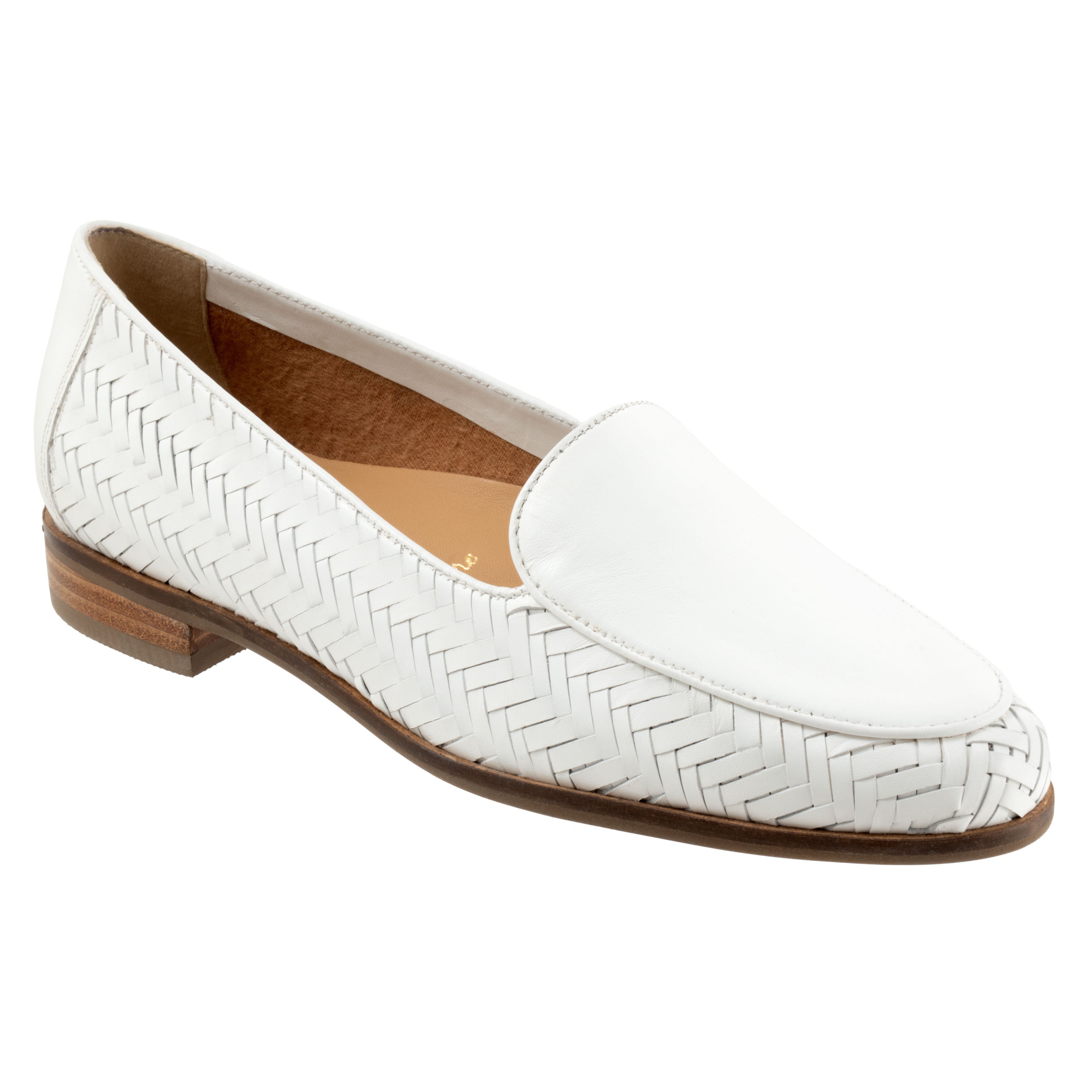 Women's Lyric Flat by Trotters in White (Size 7 M)