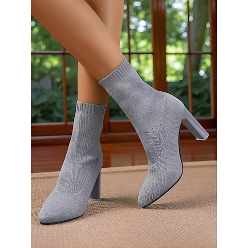 Schwarze Sockenstiefeletten für Damen – Stiefeletten aus Stretch-Strick mit spitzer Zehenpartie und hohem Blockabsatz für den urbanen Herbst-/Winterstil, zum Pendeln und für schicke Alltagsoutfits Image