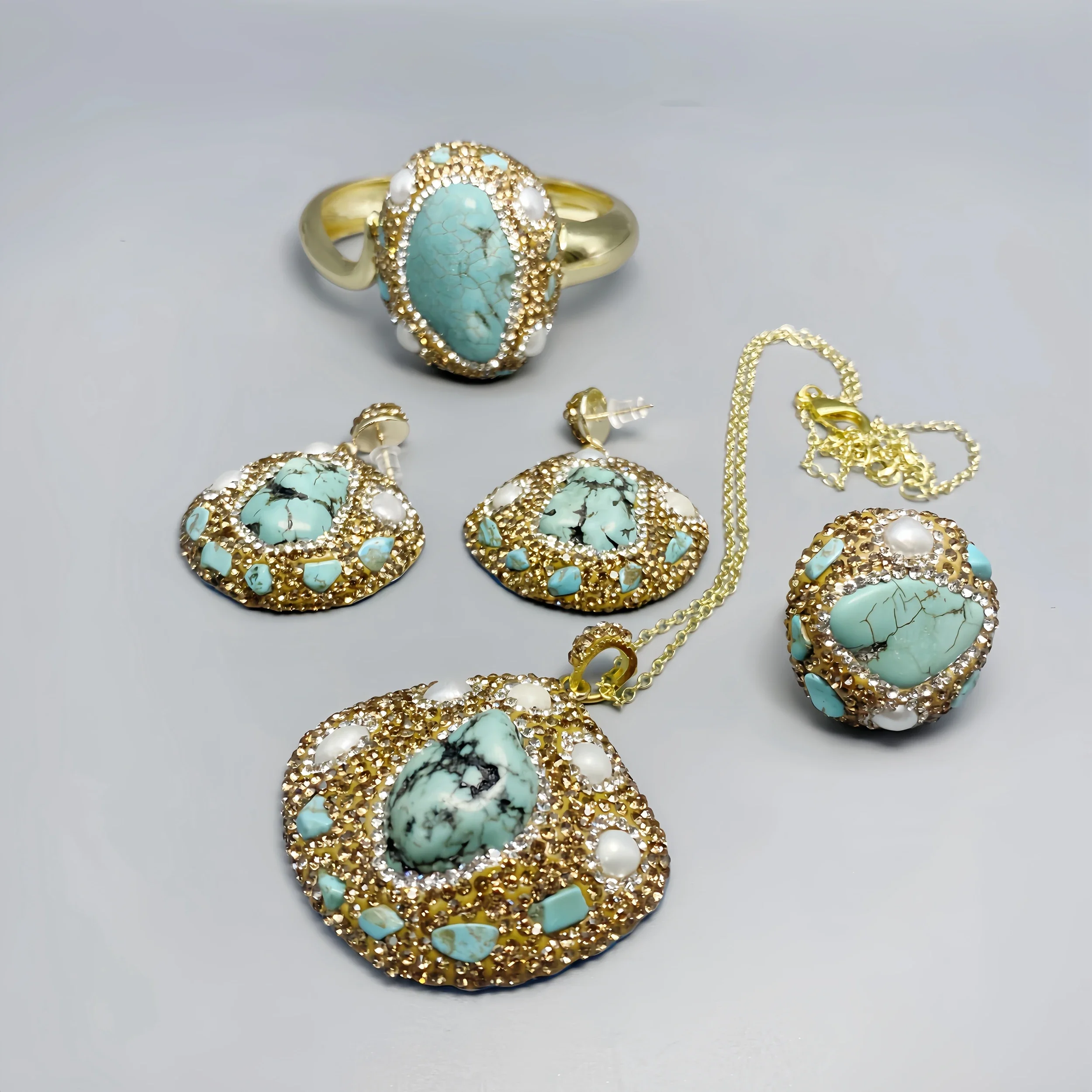 Französischer Stil Vintage Quarz Kristall Schmuckset Türkis Barock Süßwasserperle eingelegte Strasssteine Halskette Ohrring Großhandel