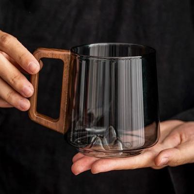 Guanshan Glass Single Layer Cup With Wooden Handle Large Capacity Drinking Cup For Milk Tea, Juice Household Use Guanshan Glass Single Layer Cup With Wooden Handle Large Capacity Drinking Cup For Milk Tea, Juice Household Use