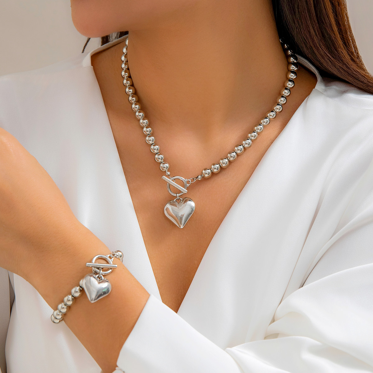 Trendy Hollow Heart Pendant Necklace, Ball Bead Chain Choker Necklace For Women, Elegant Party Jewelry Set silver
