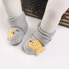 Wintergraue Baby-Schuhe mit niedlichem Cartoon für Jungen und Mädchen, Wanderschuhe, bequem und weich, für Kleinkinder im Alter von 0–18 Monaten, warm