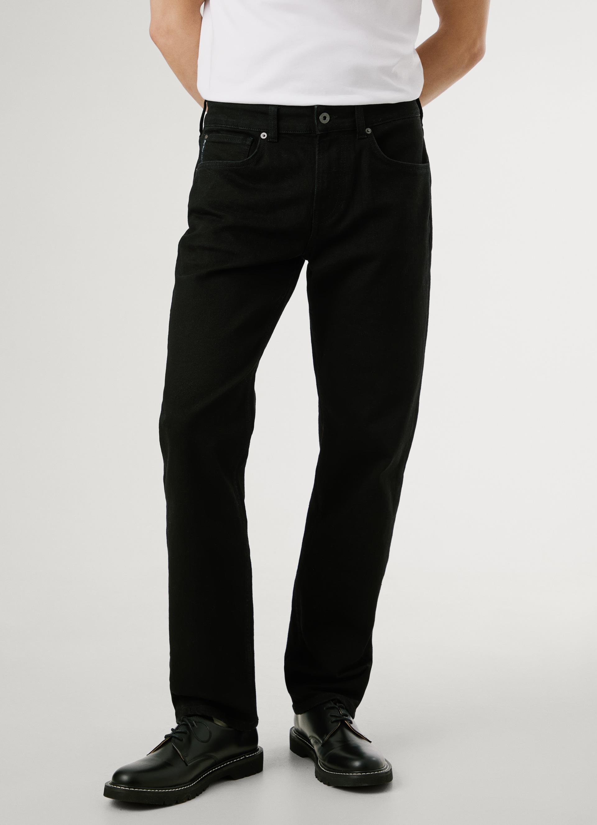 Straight-Jeans PEPE JEANS "STRAIGHT JEANS CASH", Herren, Gr. 33, Länge 32, clean deep schwarz, Denim/Jeans, Obermaterial: 98% Baumwolle, 2% Elasthan, Casual, straight fit, Jeans, im 5-Pocket-Stil