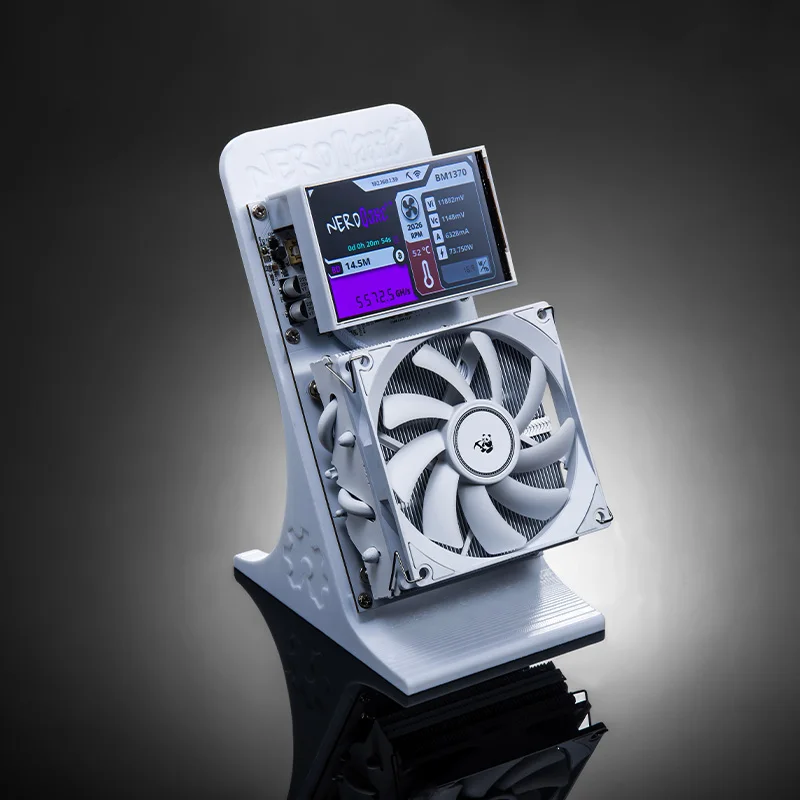 Fabbrica Bitaxe NerdQaxe++ 4.8TH/s Bitcoins Miner BM1370 Asic Chip Solo BTC 68W 2.4G WiFi Macchina mineraria open source