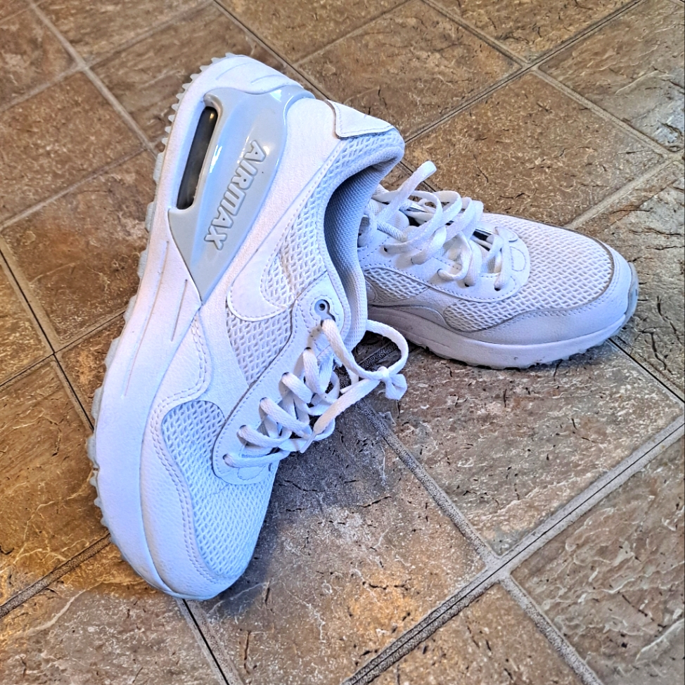 Nike Shoes | 7y Nike Air Max Systm White Pure Platinum 2022 Run Walk Gym Comfy Fits | Color: White | Size: 7