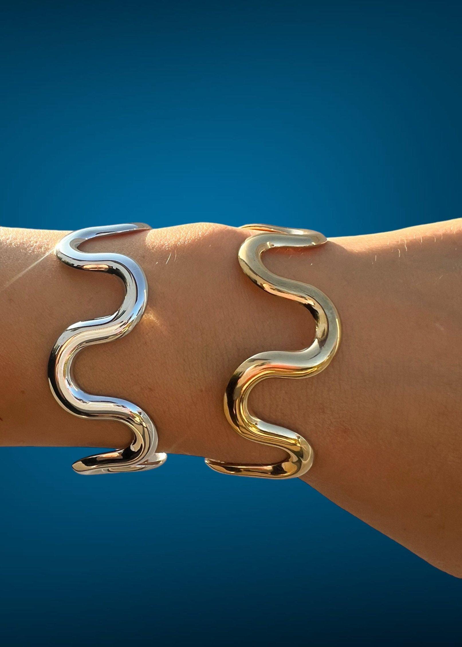 Bracelet manchette ondulé en or, bracelet vague en or, bracelet liquide, bracelet manchette plaqué or 18 carats, bracelet réglable, bracelet empilable