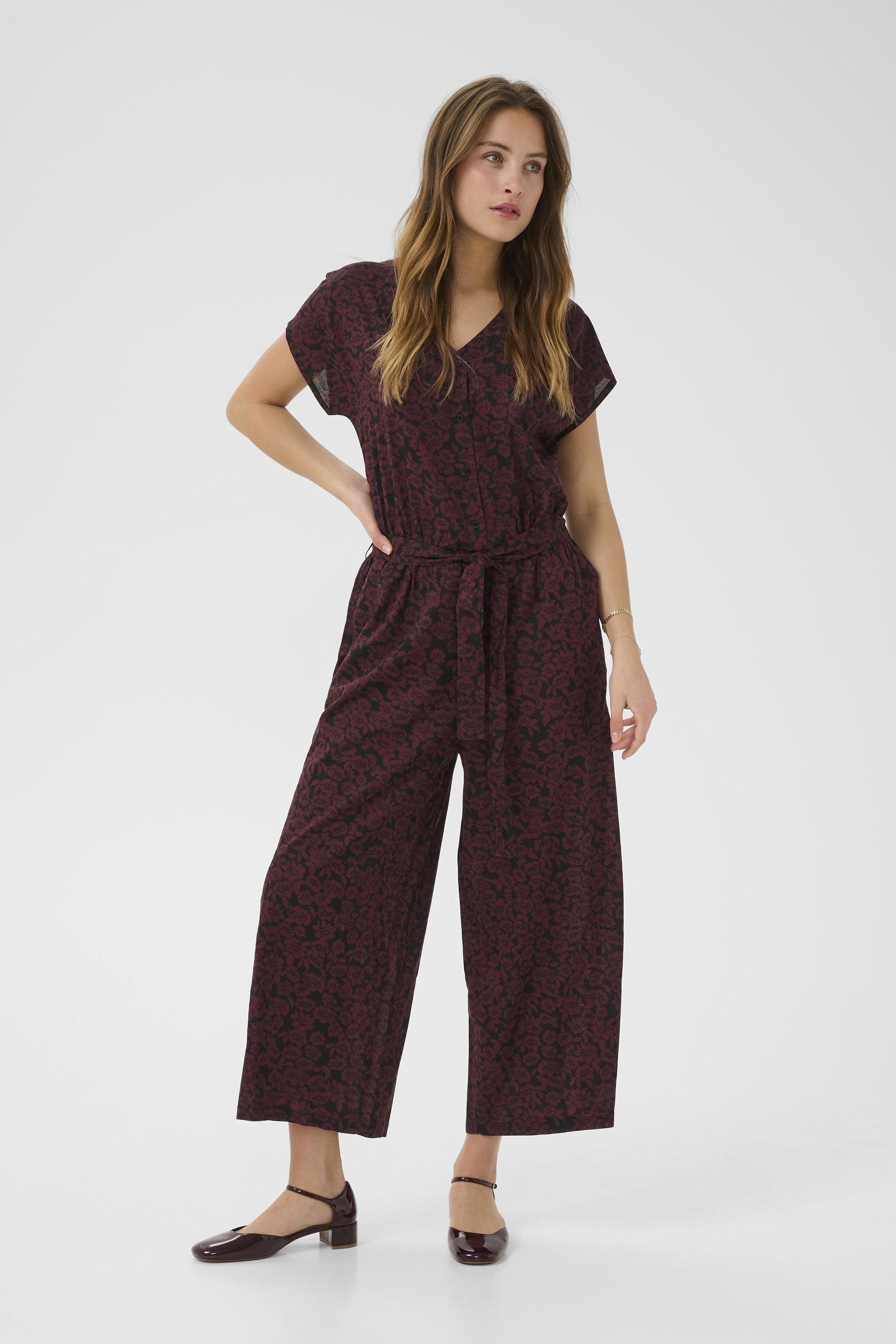 Overall KAbeathe Loose fit brown Image