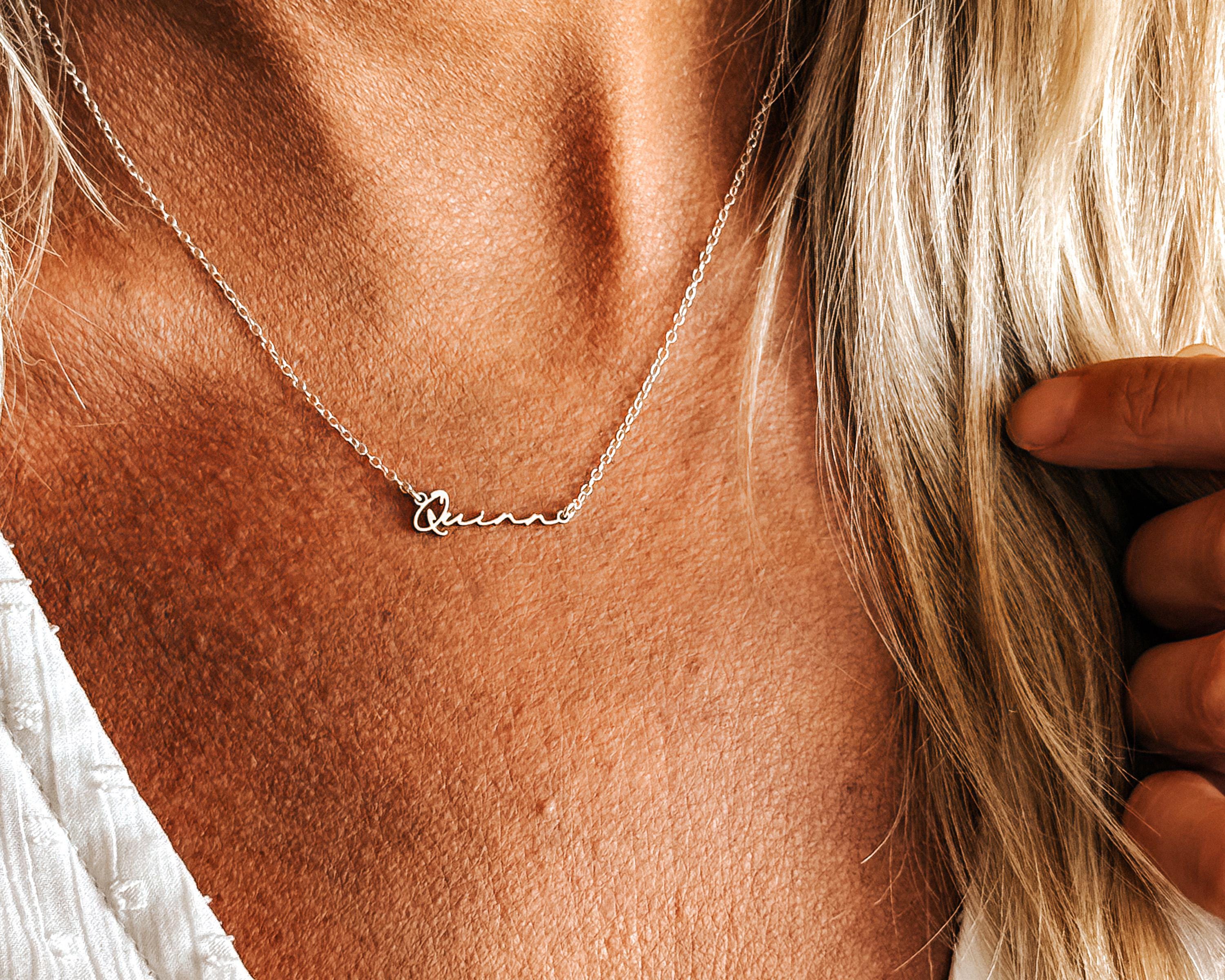 Collana con nome personalizzato * Collana con nome delicato * Collana con nome in oro o argento * Collana con nome personalizzato * Ciondolo con nome