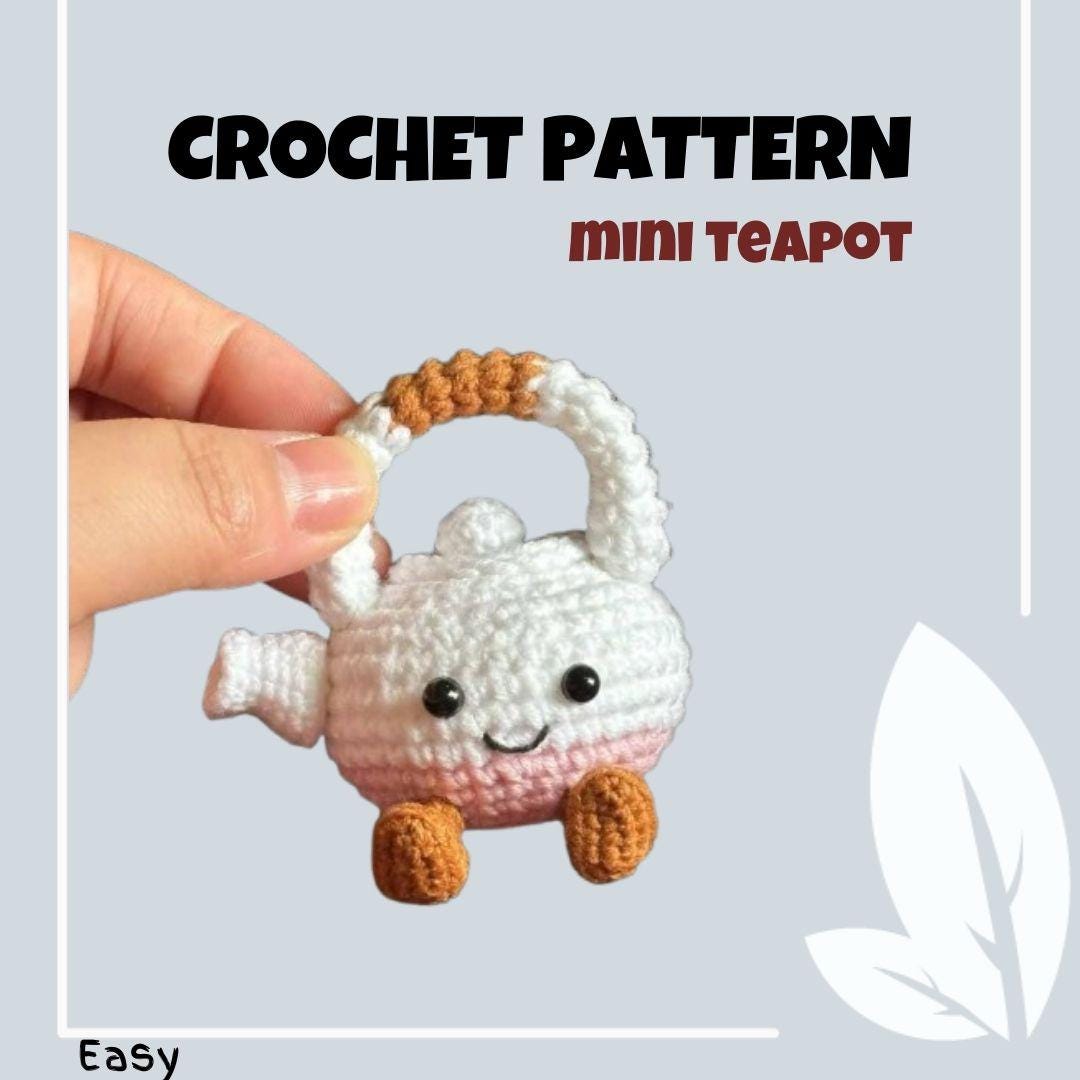 Mini teiera modello all'uncinetto set da tè tazza caffè tè Tot facile amigurumi PDF bambola kawaii faccia gioco cibo ora del tè dessert bevanda bottig