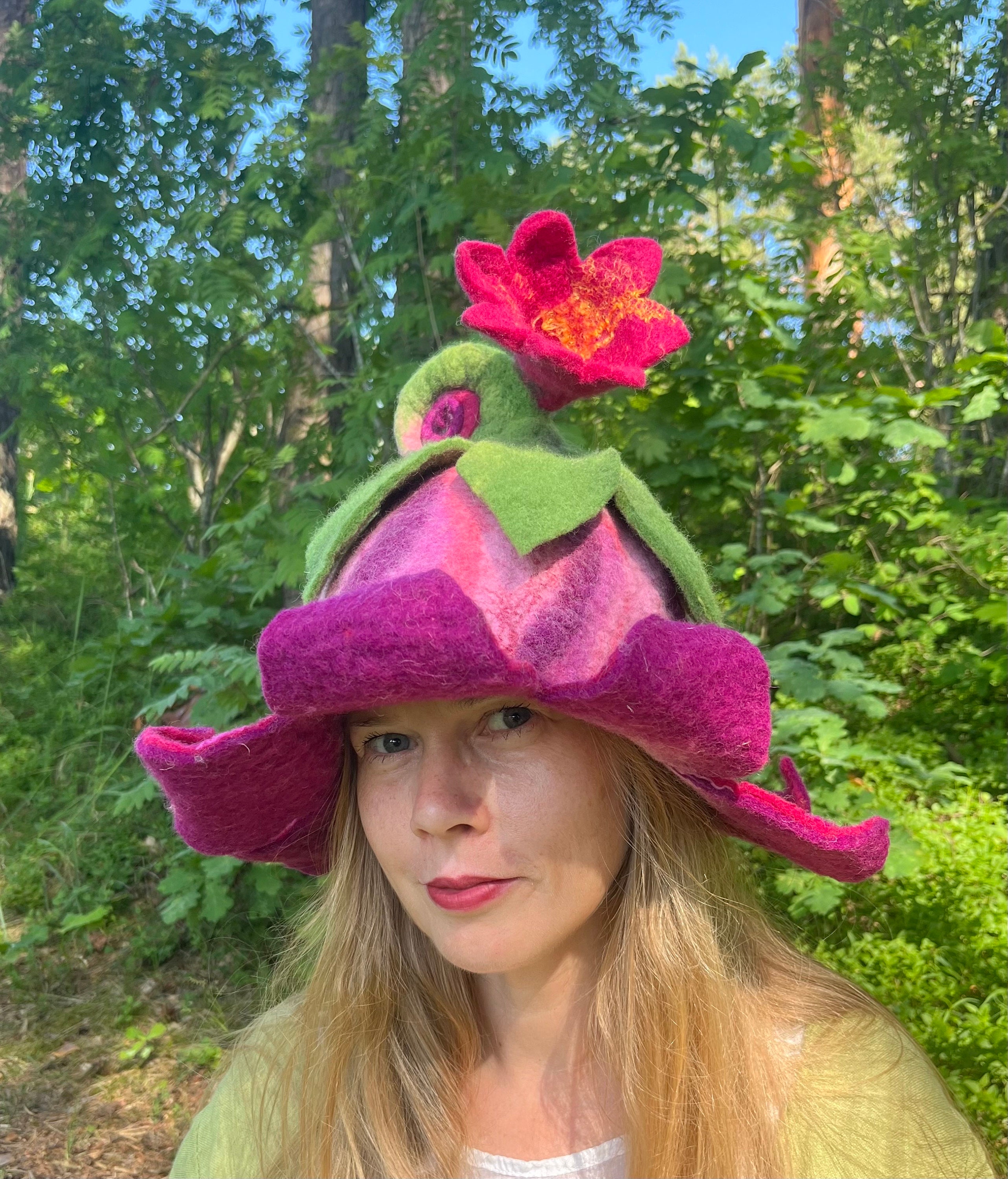 Cappello a forma di campana rosa e viola con gambo arrotolato, cappello da folletto, cappello invernale, cappello da fata, cappello da teatro, cappell