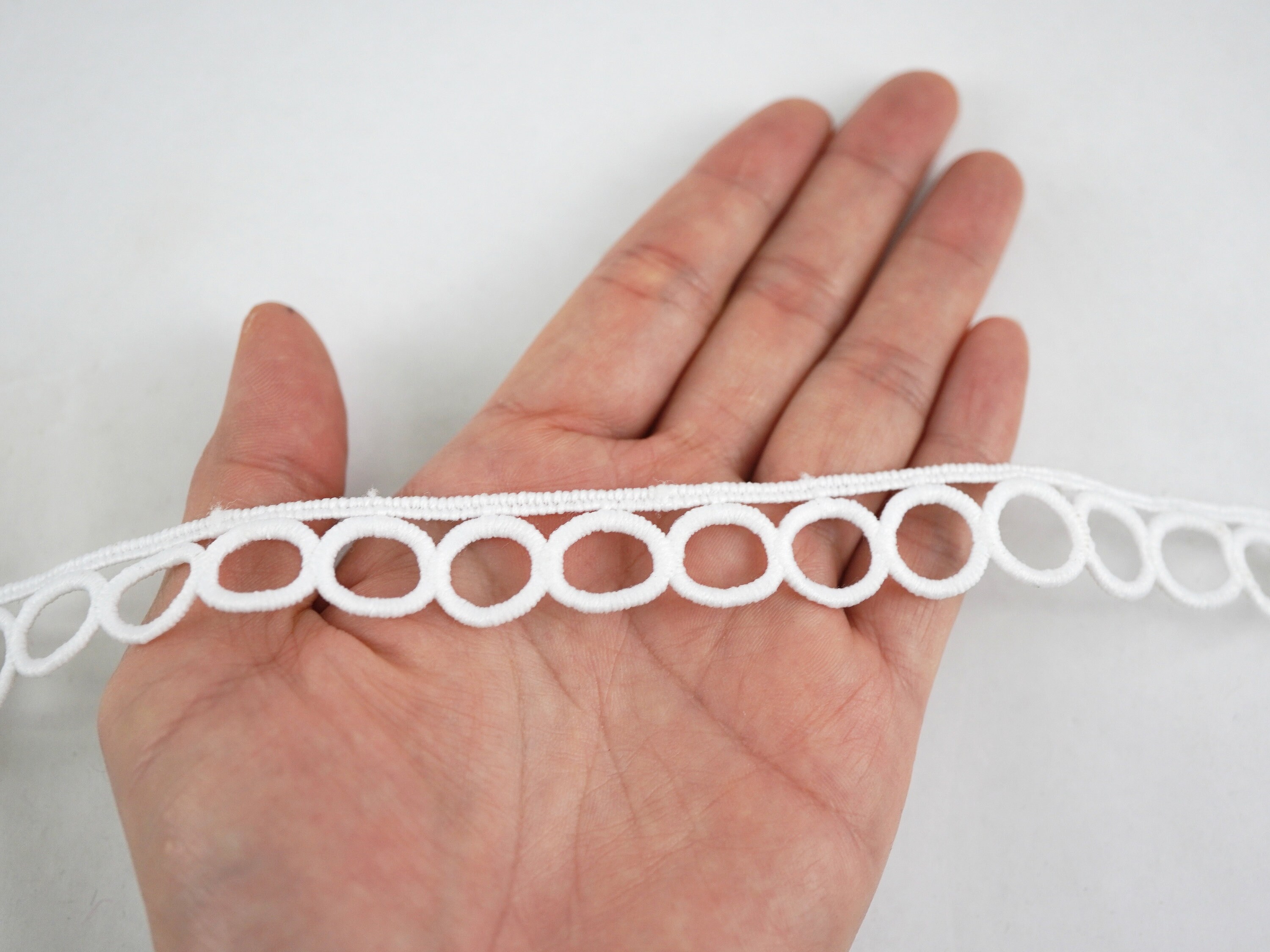 Pizzo ad anello rotondo da 5 iarde, finiture bianche, finiture in pizzo avorio, pizzo bianco sporco, finiture ad anello, finiture a catena, finiture i