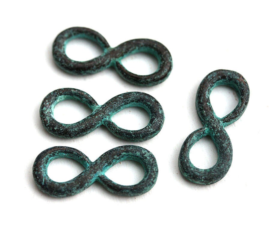 Connettore per ciondolo infinito con patina verde: perline greche in rame (4 pezzi)