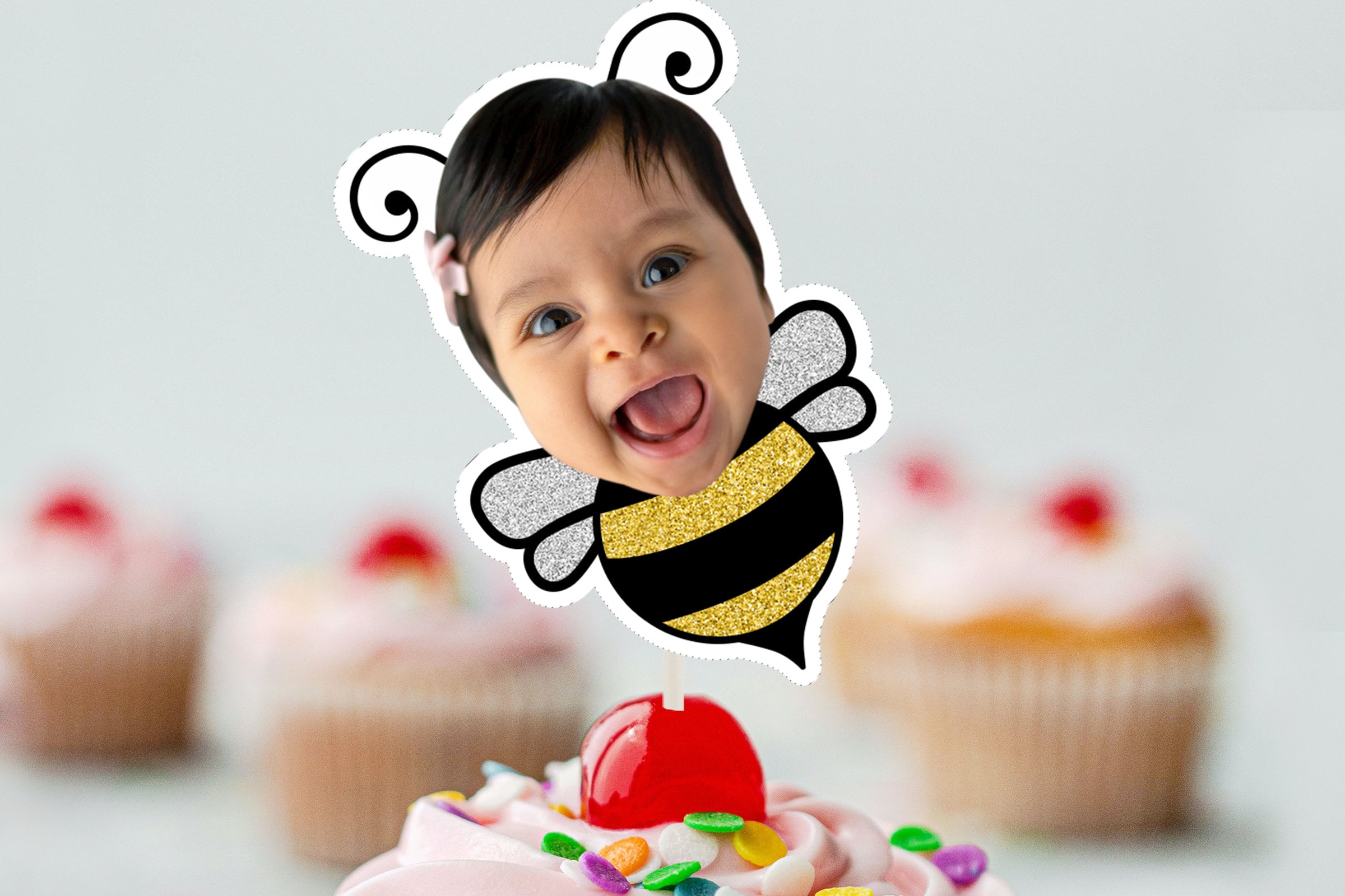 BUMBLEBEE Cupcake Topper (FILE DIGITALE) , CupcakeTopper stampabile, Topper per cupcake personalizzato, Topper per torta di compleanno