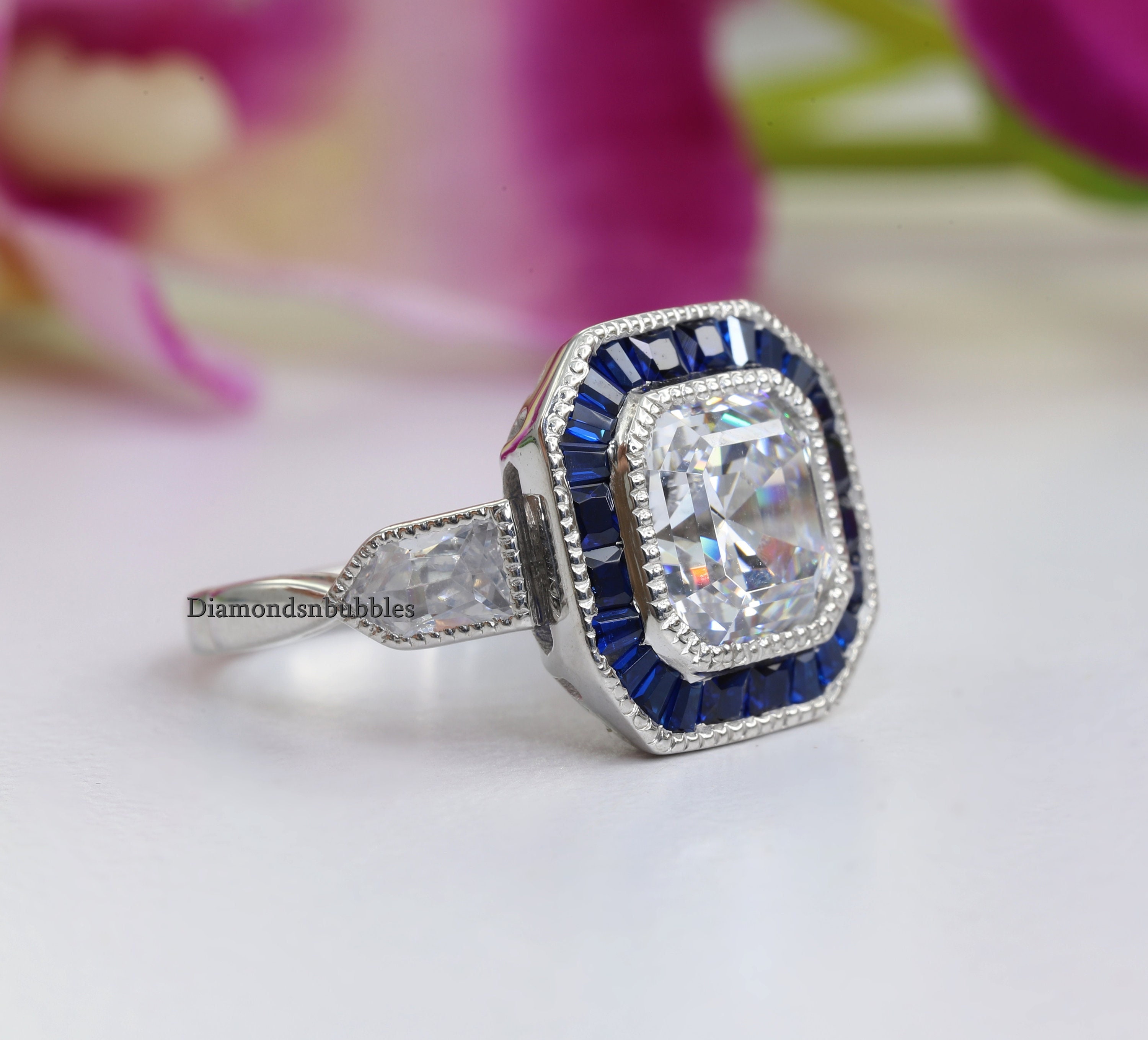 Anello vintage in stile Art Déco con diamanti e zaffiri Asscher, anello Art Déco con alone di zaffiri, anello di fidanzamento vintage in argento con i