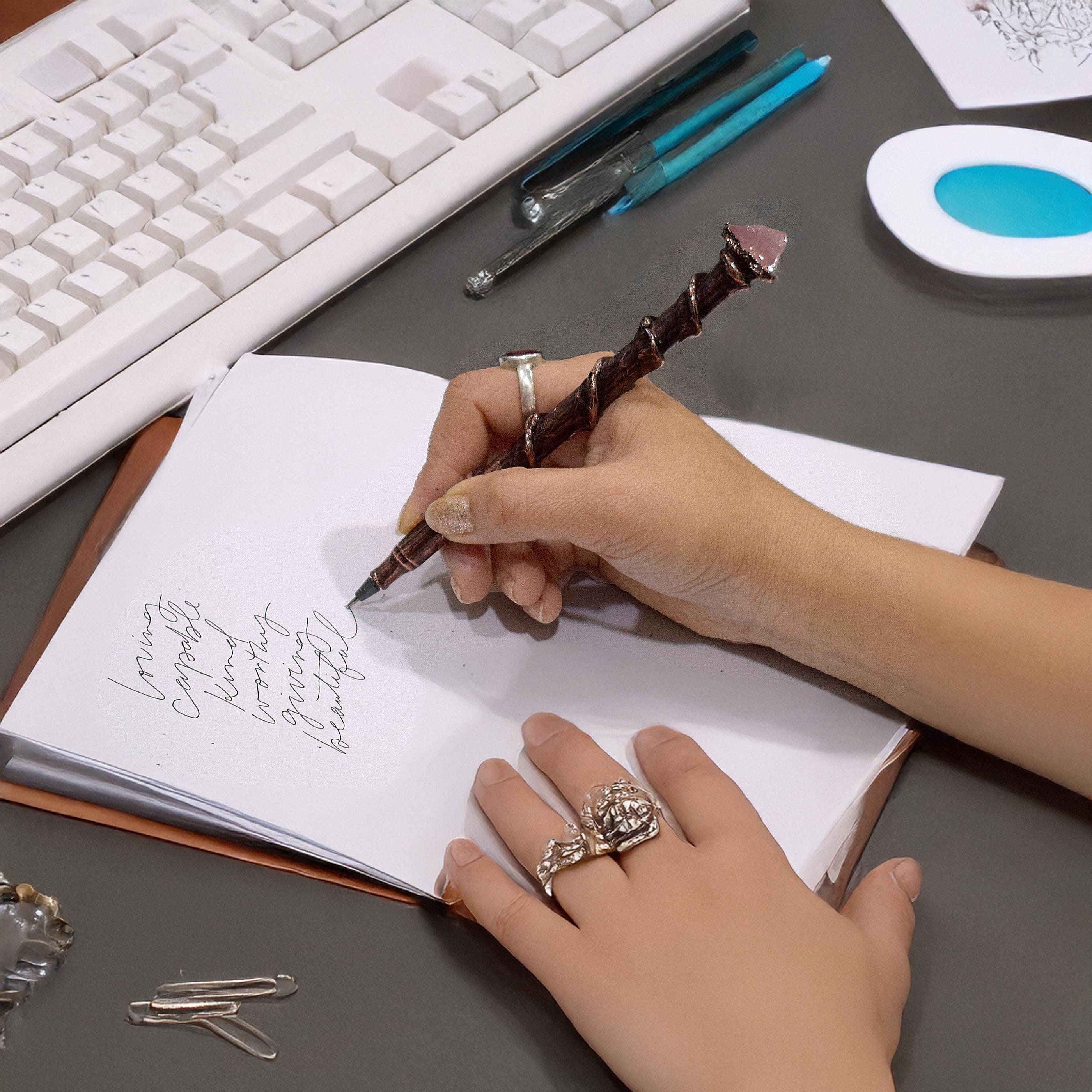 Penna a sfera in quarzo rosa naturale \ Penna di design di lusso \ Penna a forma di fiore \ Penne a sfera \ Penna ricaricabile \ Penna a sfera \ Penne