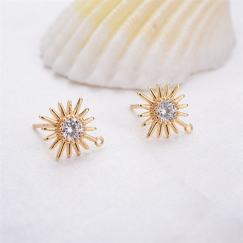 Commercio all'ingrosso 6 pezzi CZ micro pavimentato orecchino a perno fiore, perno a fiore in cristallo di zircone trasparente con anello, perno placc