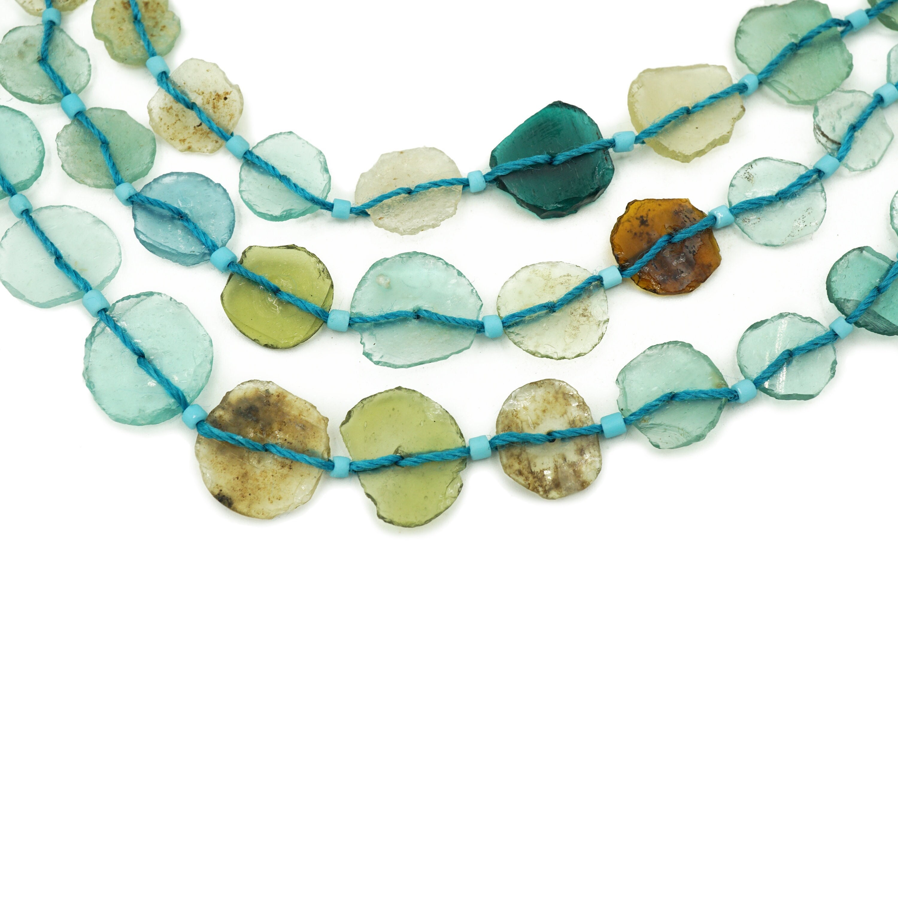 Perline di vetro romano antico afghano PICCOLE (7-15 mm) Perline di vetro romano riciclato a forma di moneta con foro centrale Afghanistan (2300F482)