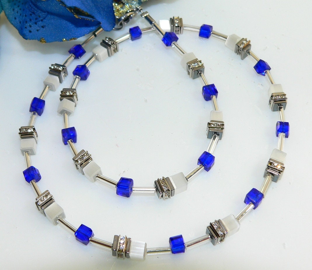 Catena, catena cubica, collana, collana, cubo, cubo, occhio di gatto, vetro, cristallo, bianco, blu, reale, strass,