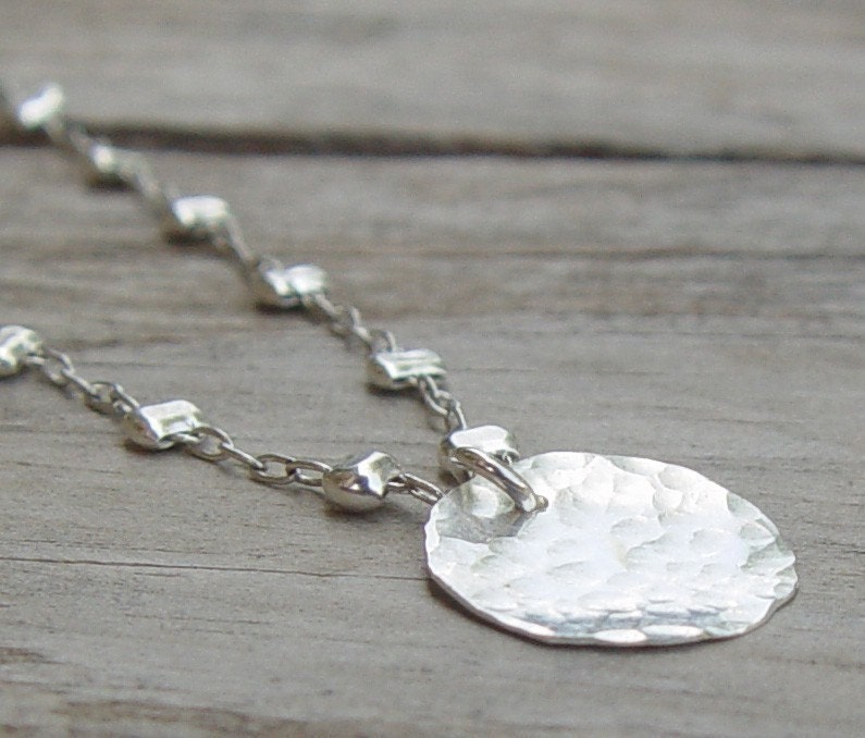 Collana con disco in argento martellato, collana in argento sterling, collana con disco in argento, collana in argento semplice, collana in argento de