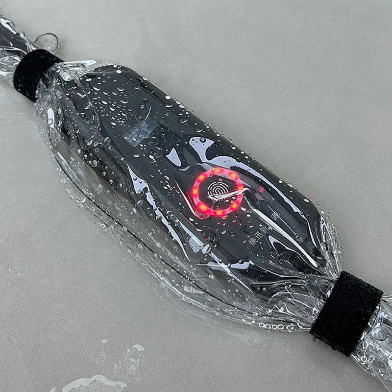 Vielseitiger Steuerkasten für Elektrofahrzeuge, wasserdichte Abdeckung, Regenwetterschutz, transparenter PVC-Steckerschutz für den Außenbereich Image