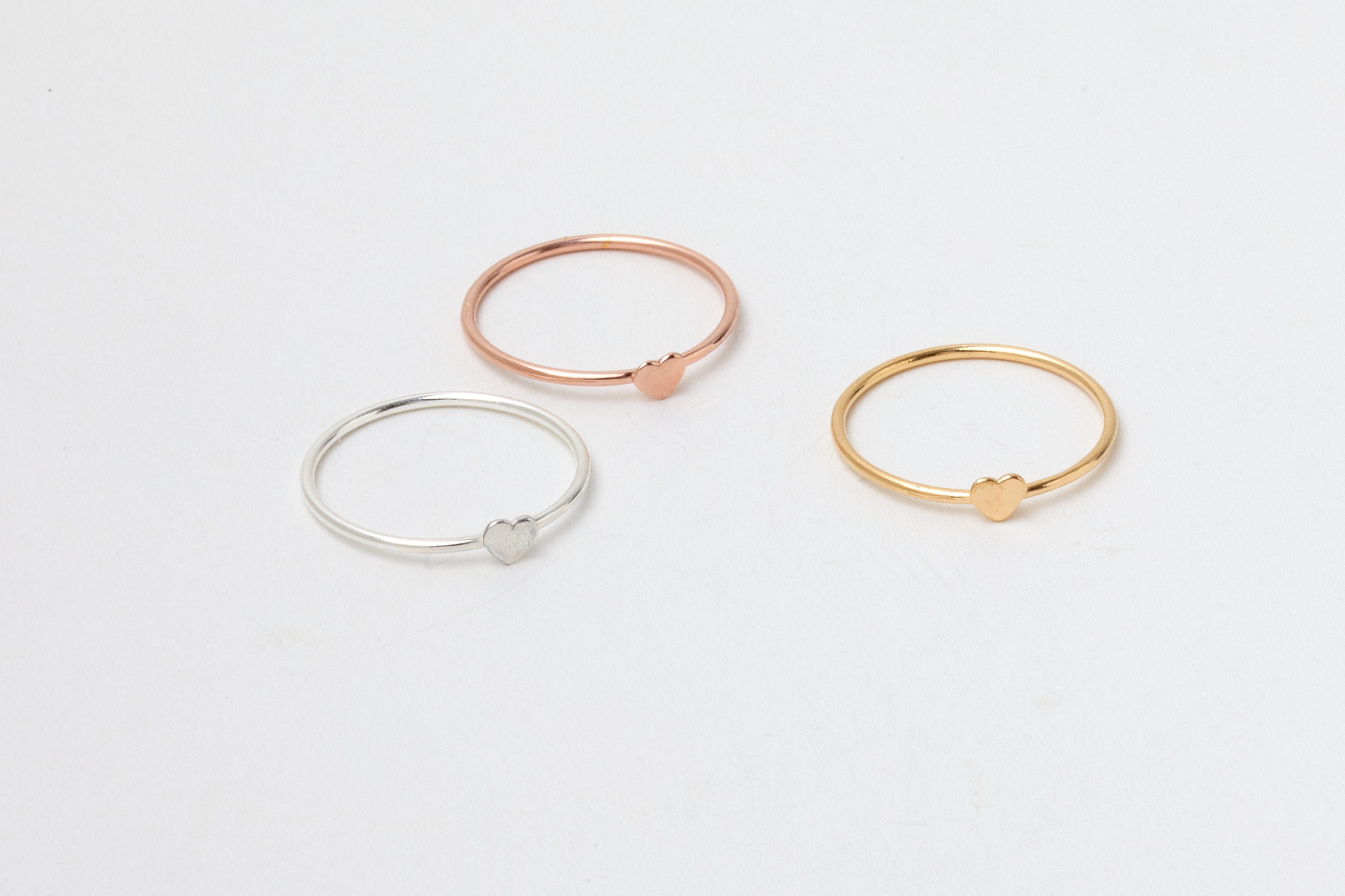 Anello sottile a forma di cuore in oro, anello impilabile a forma di cuore in argento sterling 925, anello a forma di cuore in argento, anello in oro
