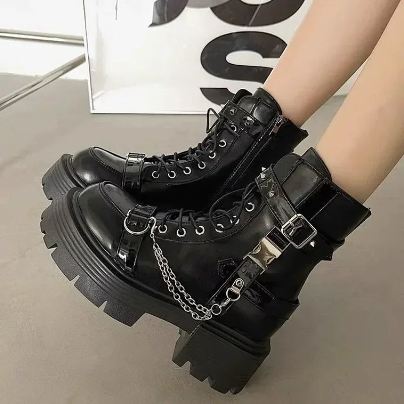 2025 neue frauen Stiefel Gothic Damen Schuhe Niet Kette Design Kurze Stiefel Mode Dame Rock Stiefel Metall Dekor Punk frauen Schuhe