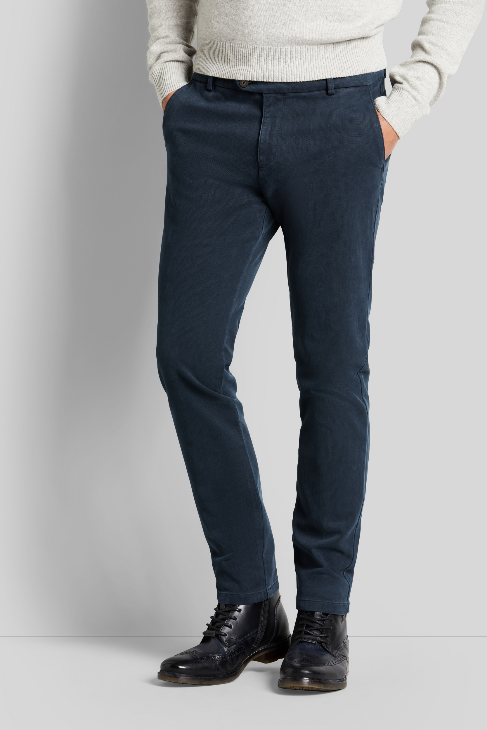 Bugatti Herren Chino mit körpernaher Passform