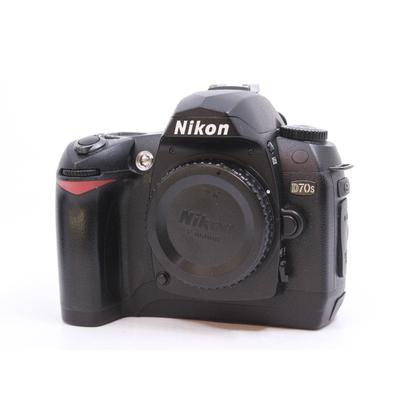 Used Nikon D70s