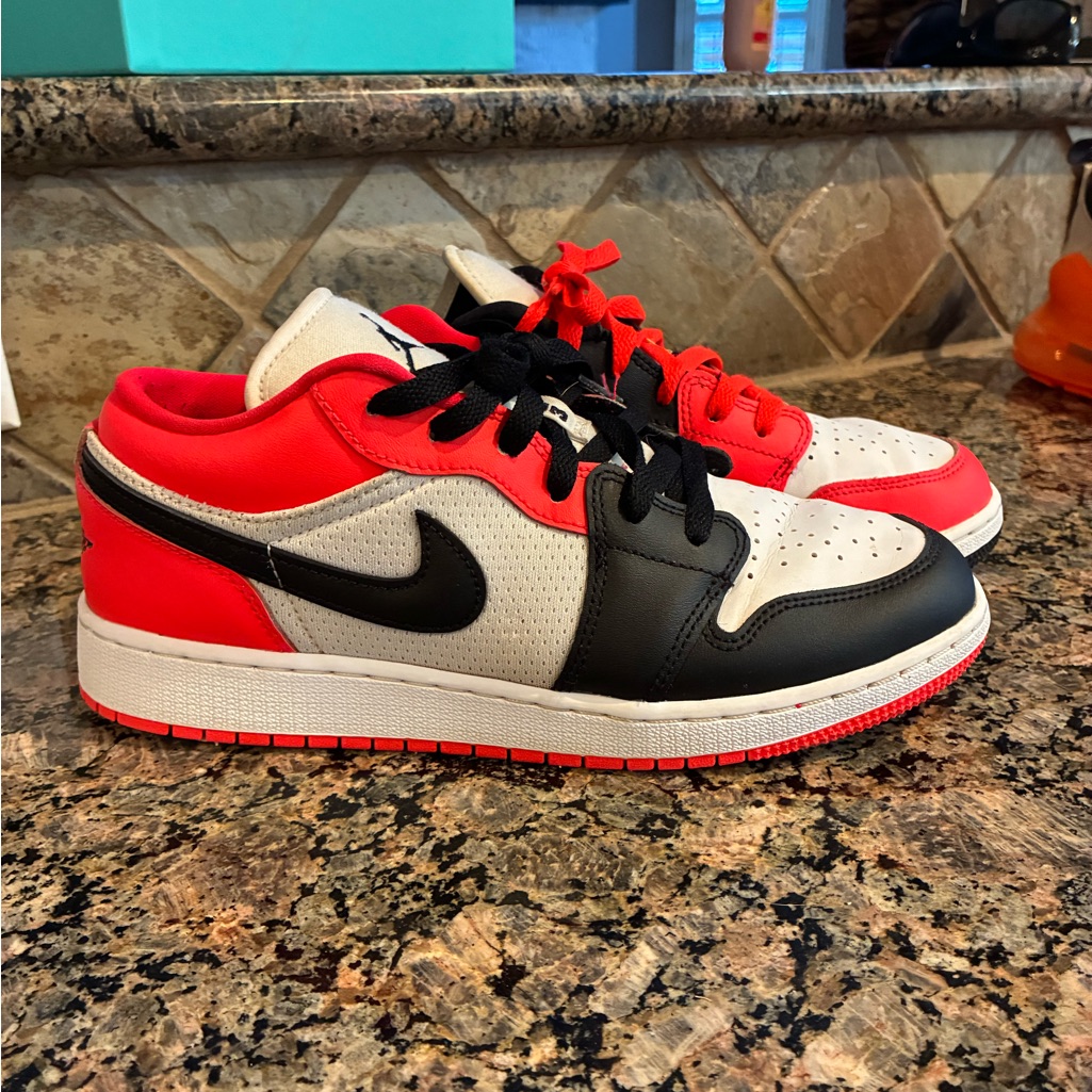 Nike Shoes | Kids' Nike Orange And Black Nike Dunks | Color: Black/Orange | Size: 7.5