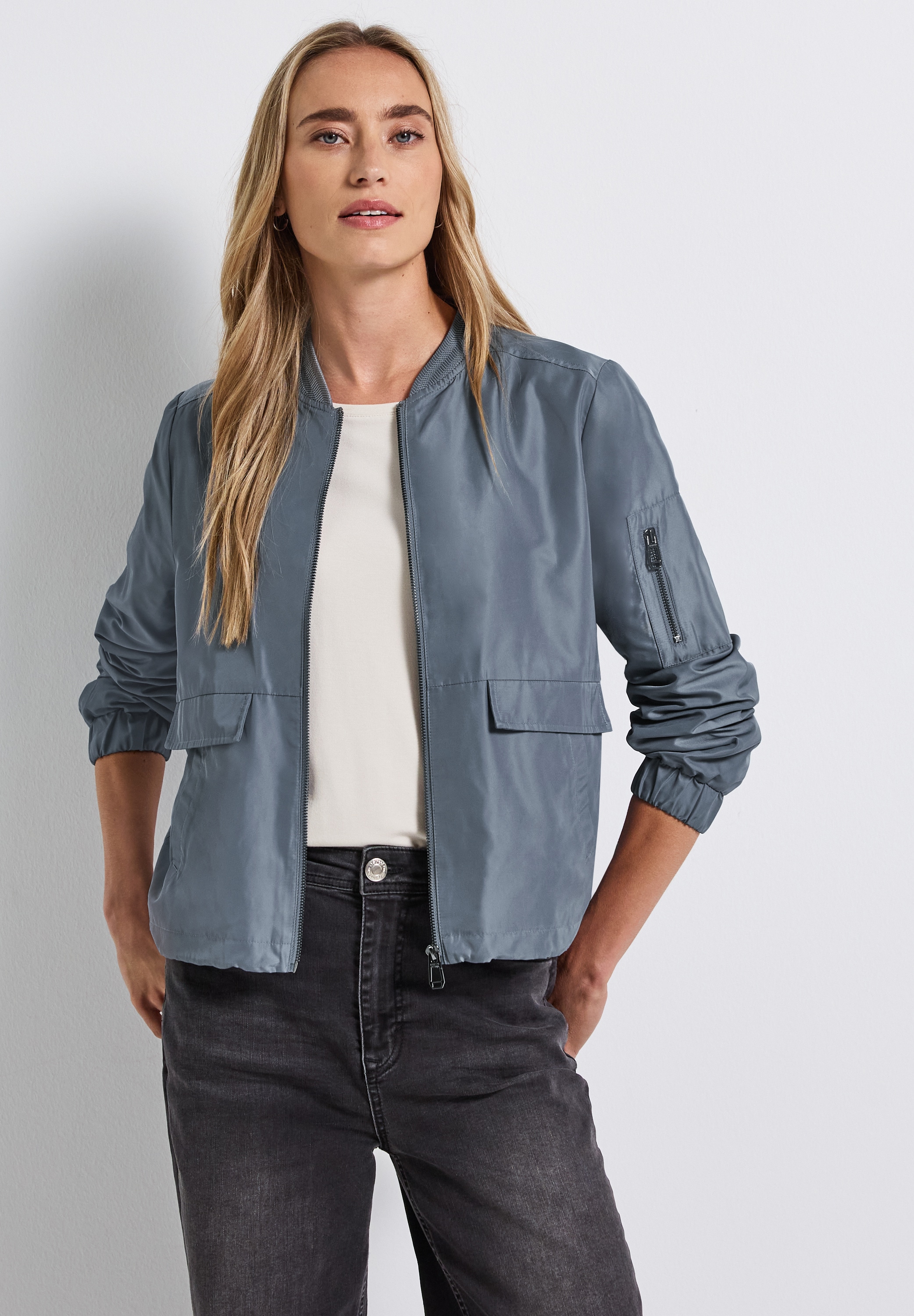 Blouson STREET ONE, Damen, Gr. 42, slate blau, Stoff, Obermaterial: 100% Polyester; Futter: 100% Polyester, unifarben, Casual, normal normal, Rundhals, elastischer Bund, Jacken, mit Elastikbund an den Ärmeln Image