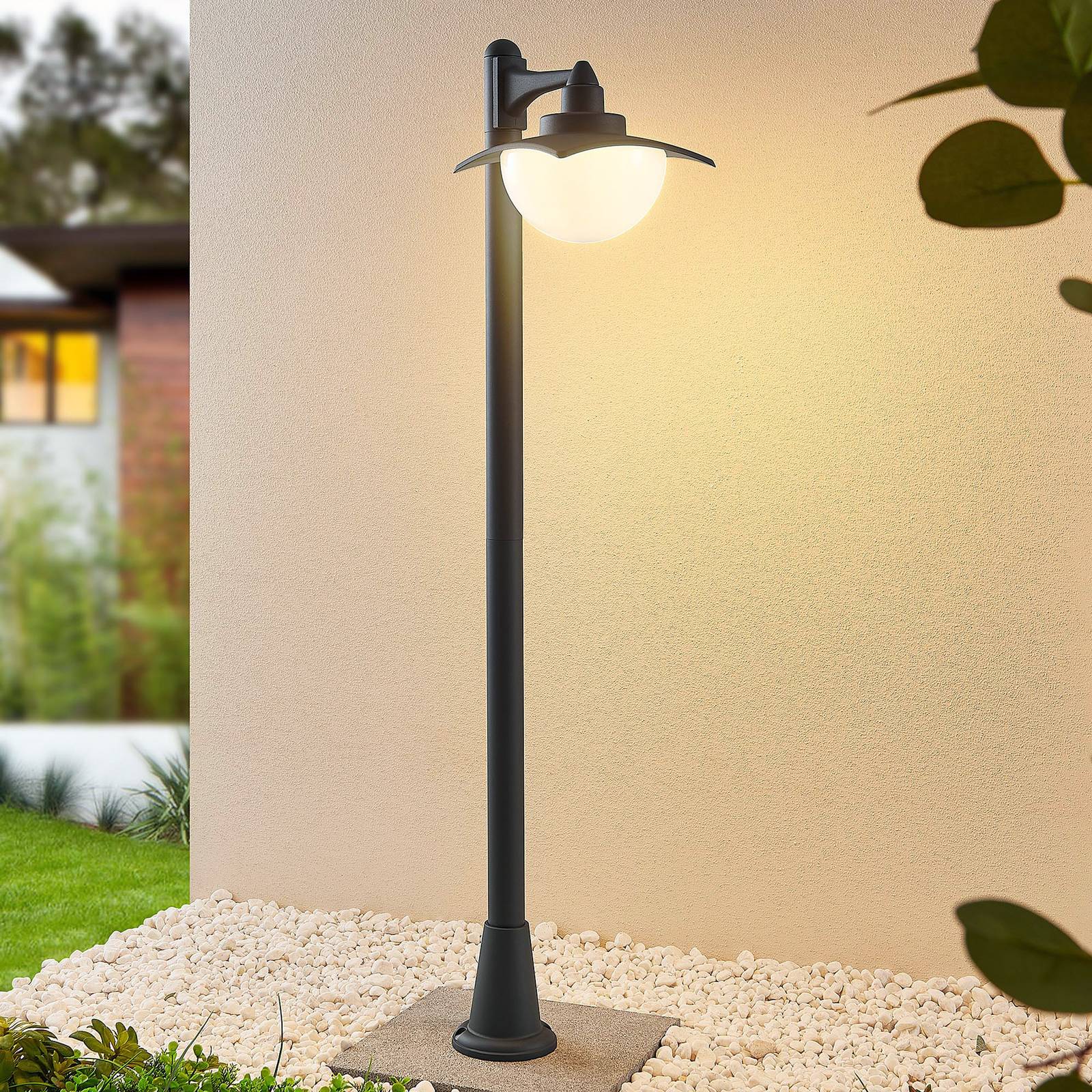 Pathway Light Elinda Lindby, dimmable, Black, Aluminium, Country House / Rustic, Outdoor lights