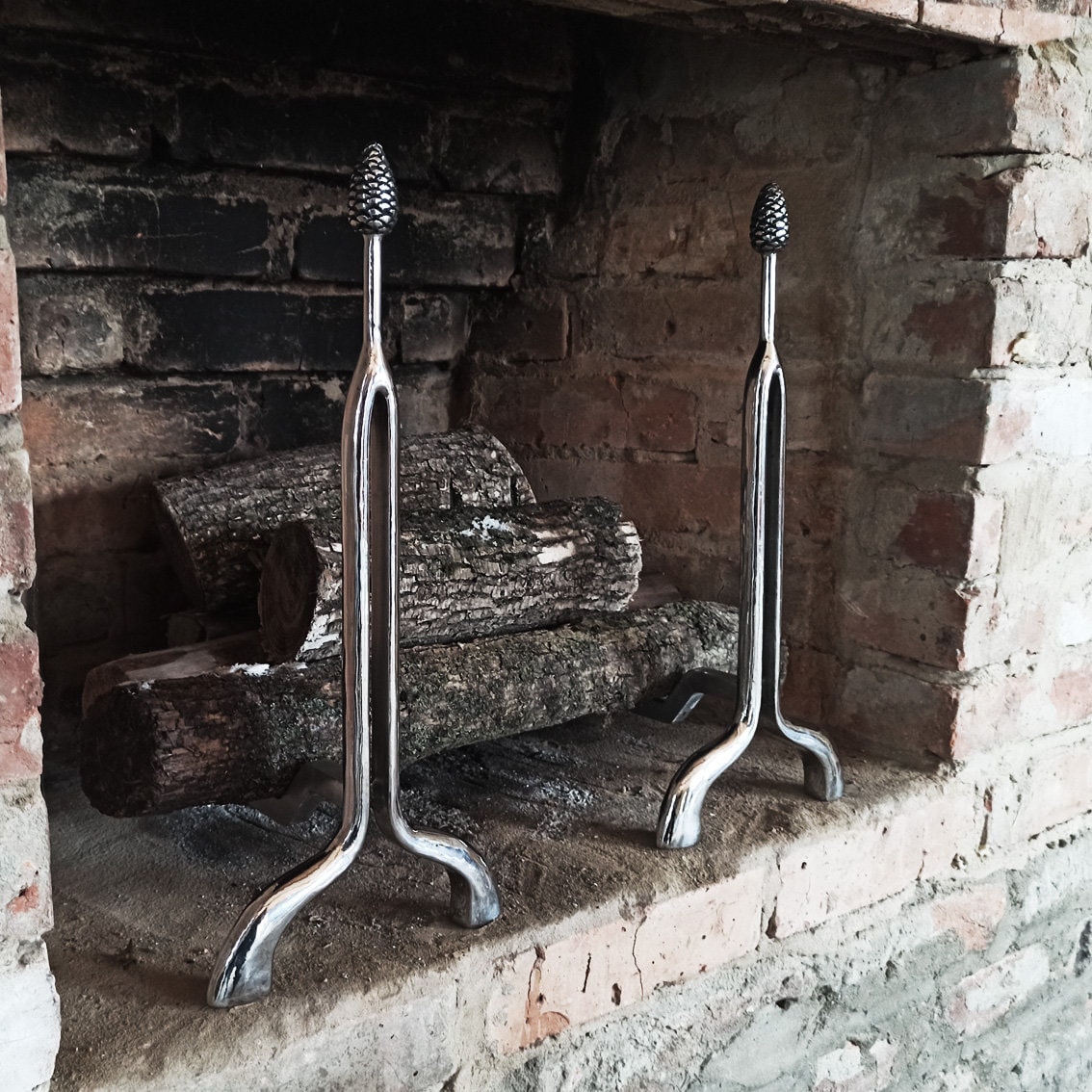 "Set di alari da fuoco \"Pine\" in acciaio inossidabile forgiato, accessori per caminetti, parascintille, alari da fuoco, set di alari, decorazioni per l"