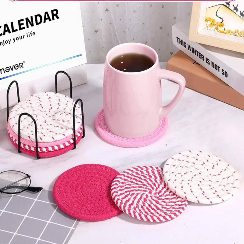 1 Set, perfekt für Restaurants und Cafés. 8 saugfähige Untersetzer mit Halter, Tischdekoration in einem minimalistischen, aus Baumwolle geflochtenen Untersetzer Image