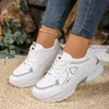 2025, neue Frauen Schuhe Herzförmige Plattform Turnschuhe Frau Zu Fuß Sport-schuhe Atmungsaktive Weiße Schuh Casual Frau Schuhe