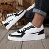 Männer Schuhe Skateboard PU Leder Casual Schuhe Licht Atmungsaktive Wohnungen Freizeit Männlichen Vulkanisierte Schuhe Zu Fuß Turnschuhe Größe 39-45