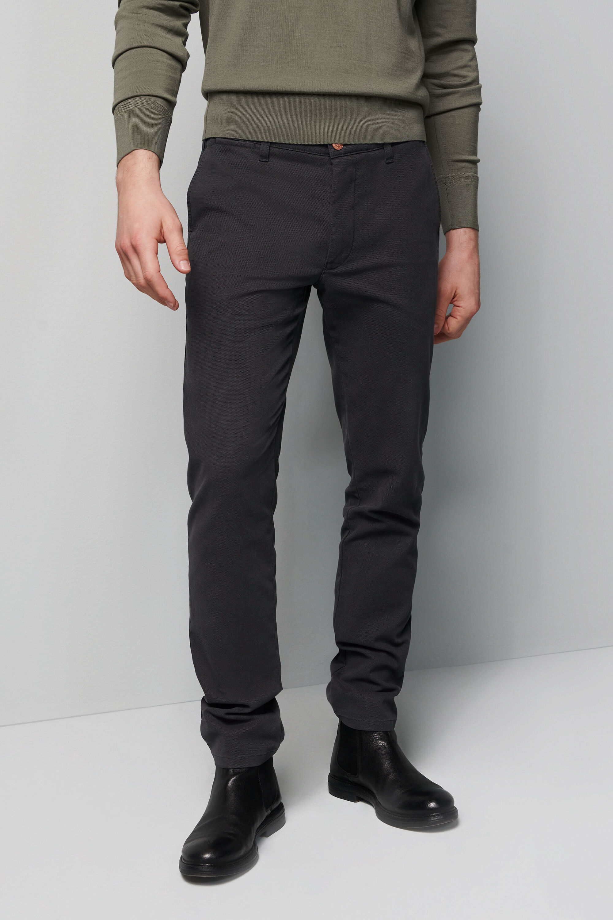 Chinos MEYER "M5 Chino", Damen, Gr. 38, Länge 30, grau (anthrazit), 98% Baumwolle, 2% Elasthan, unifarben, slim fit lang, Hosen, im unifarbenem Design