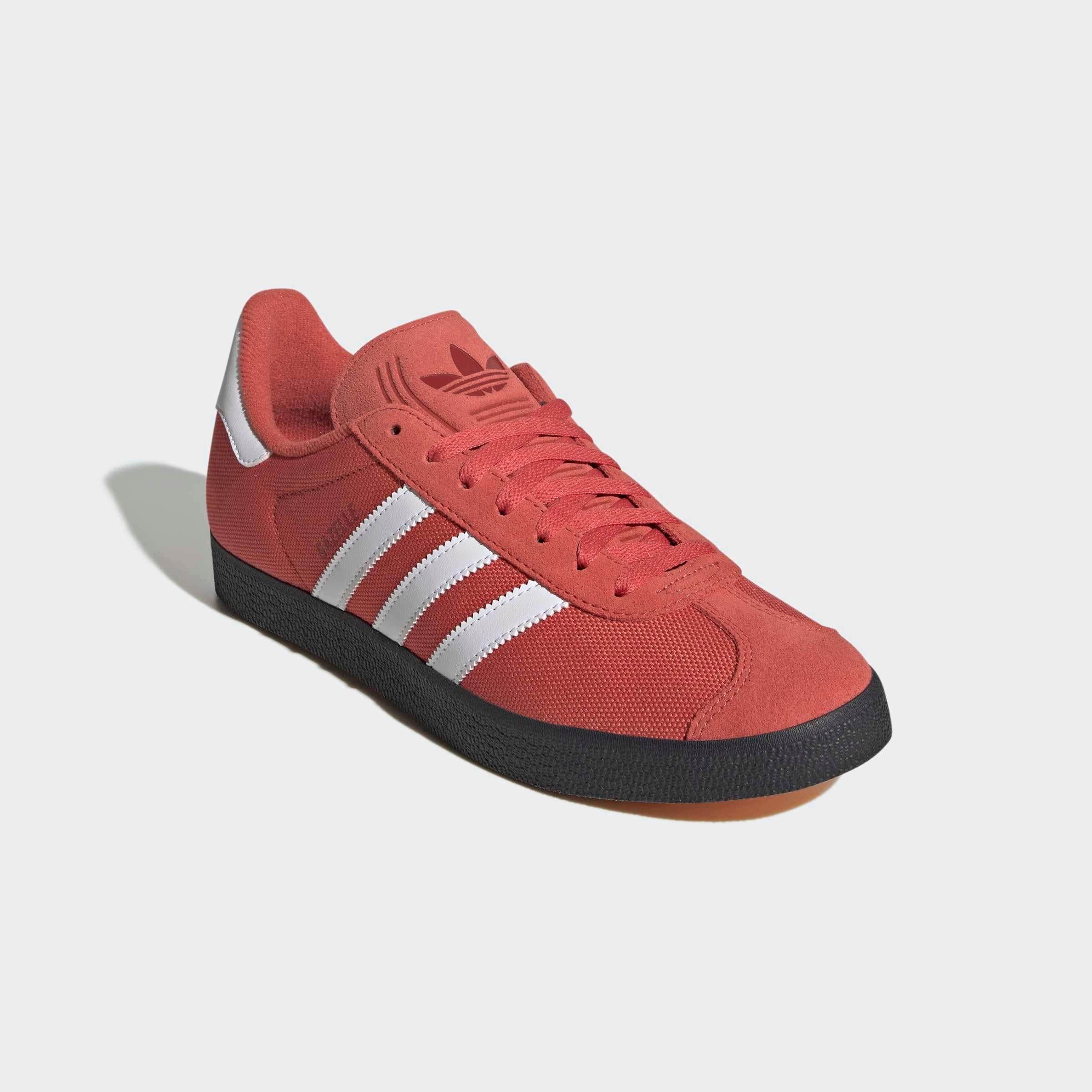 Sneaker ADIDAS ORIGINALS "GAZELLE", Gr. 38,5, crew rot, cloud weiß, carbon, Leder, Textil, Sportlich, Schuhe