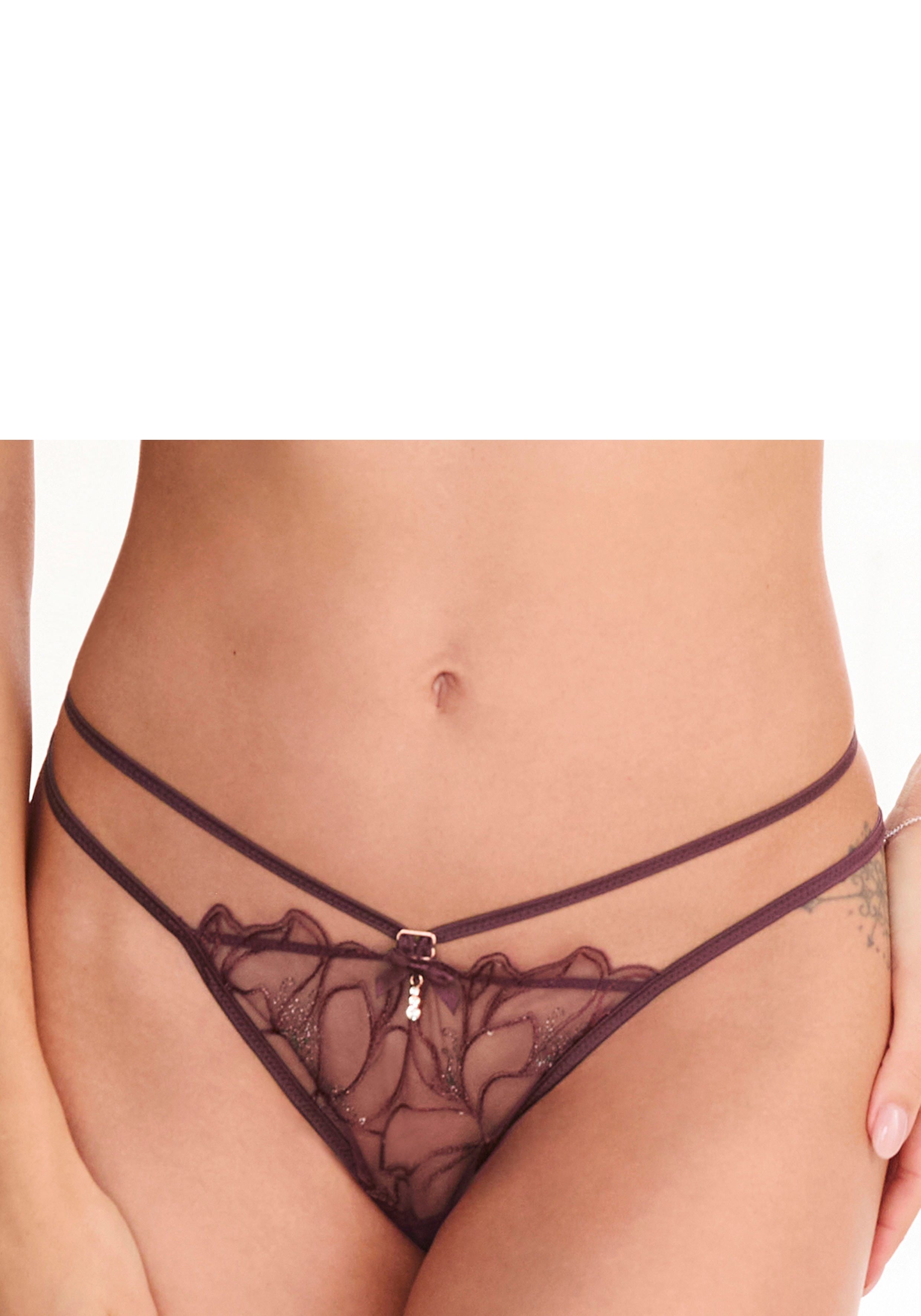 String LASCANA "Amira-Kollektion", Damen, Gr. 40/42, bunt (bordeauxrot), Spitze, Obermaterial: 76% Polyester, 18% Polyamid, 6% Elasthan, Unterhosen, mit schimmernder Spitze und aufregender Bänder-Optik Image