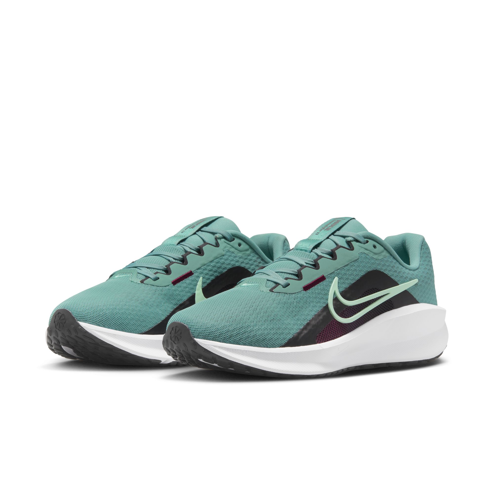 Laufschuh NIKE "W DOWNSHIFTER 13", Gr. 40,5, rot (cannon, mint foam, schwarz, bordeaux), Textil, Sportlich, Schuhe