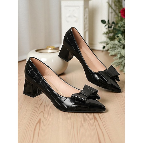 Rote Damen-Pumps aus Lacklederimitat mit Blockabsatz – spitzer Zehenbereich, Schleifenabsatz und Gittermuster für Büro, Partys und elegante Anlässe Image