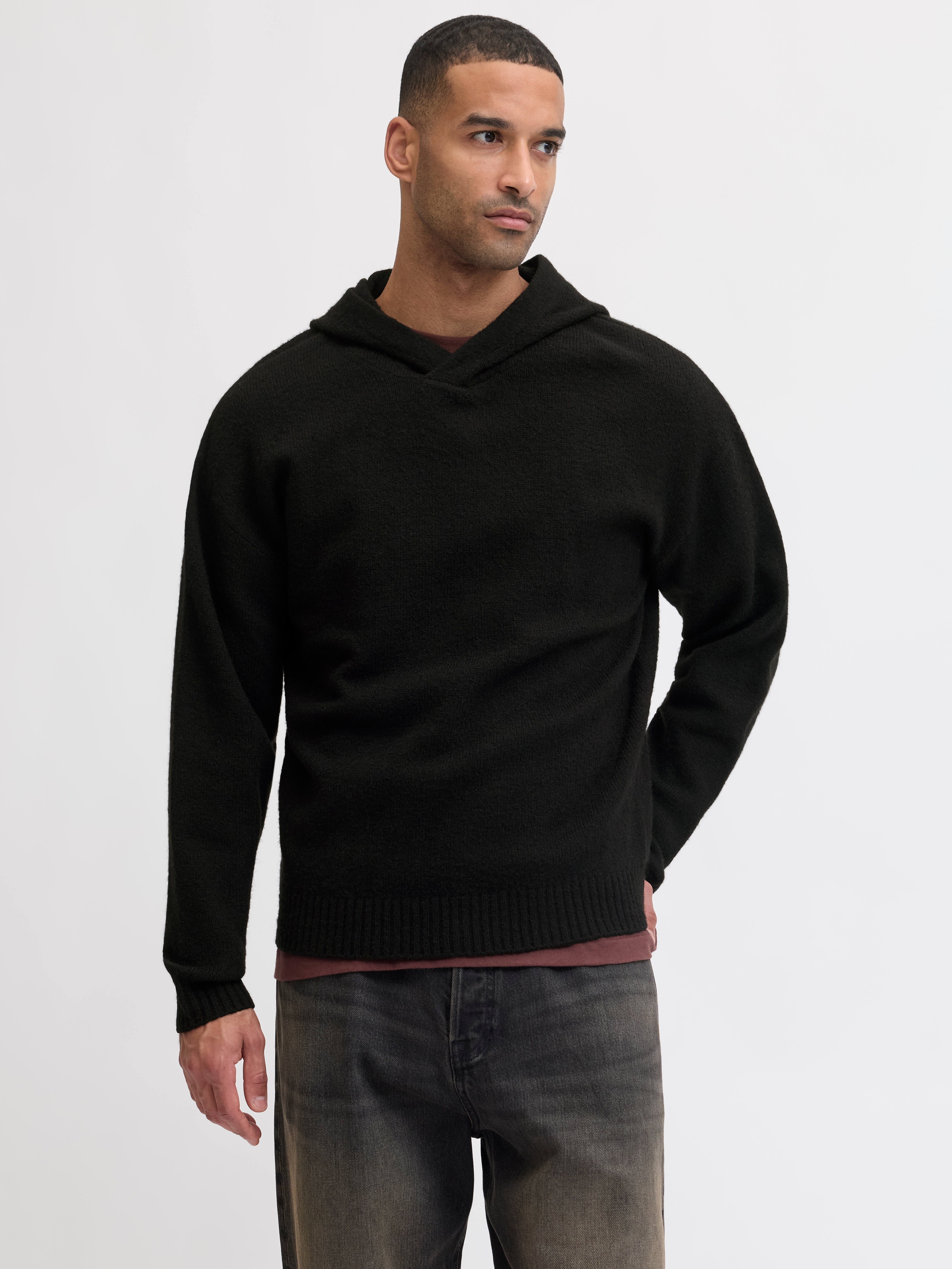 Kapuzenpullover JACK & JONES "JJESOHO OLLIE KNIT HOOD LN", Herren, Gr. L, schwarz, Strick, Obermaterial: 51% Polyester, 41% Polyacryl, 5% Wolle, 3% Elasthan, unifarben, relaxed fit hüftlang, ohne Ausschnitt, Rippbündchen, Pullover Kapuzenpullover
