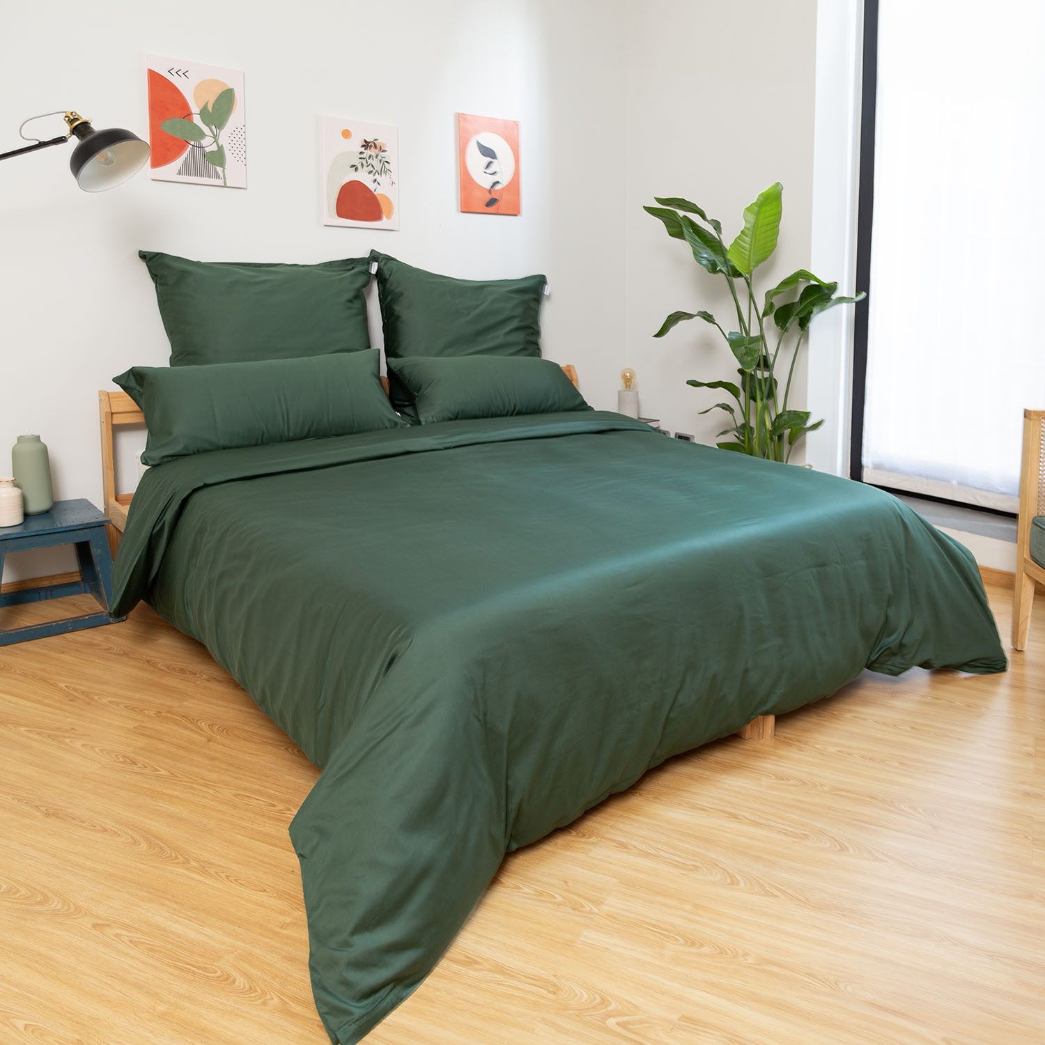 Bettwäsche WOLKENFELD "Edel Mako-Satin Bettwäsche, unfassbar weich", waldgrun, B/L: 220cm x 240cm, 1 Stk., 2 Stk., Mako-Satin, B/L: 80cm x 80cm & 80cm x 80cm, 3 Stk., Mako-Satin, Obermaterial: 100% Baumwolle, Bettwäsche, 135x200 cm, 155x220 &... Image