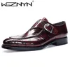 NEUE Luxus Retro Männer Formale Schuhe Slip auf Männer Casual Faulenzer Marke Mokassin Schnalle Brogue Business Formale Schuhe Herbst Neue Stil