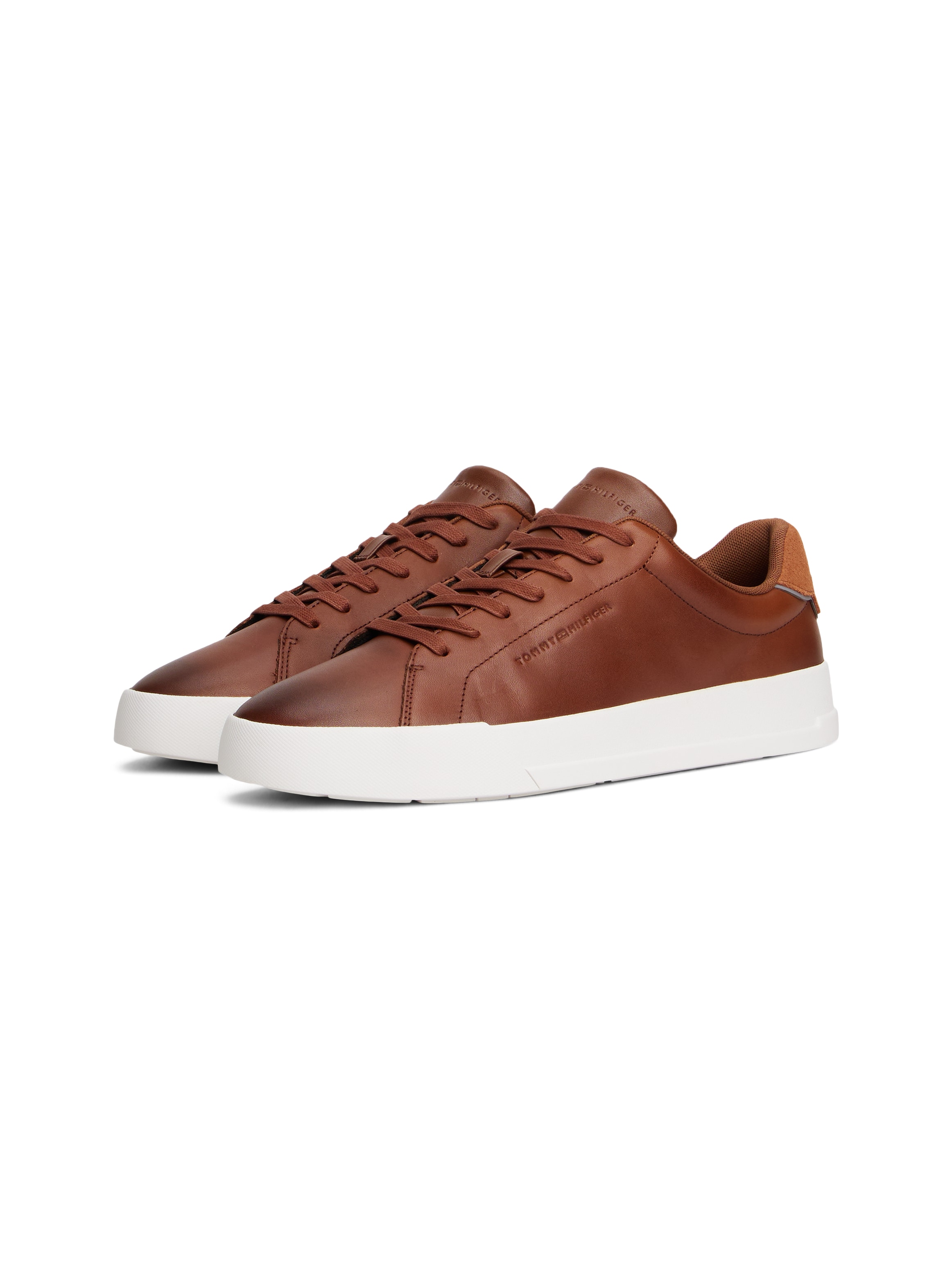 Sneaker TOMMY HILFIGER "TH COURT CORE COGNAC", Herren, Gr. 43, cognac, Leder, Schuhe Sneaker, Freizeitschuh, Halbschuh, Schnürschuh im coolen Used Look