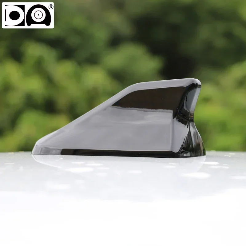 Universal 7D Shark Fin Antenne Auto Auto Radio Antennen Empfänger FM AM Geeignet für OPELMokka AntaraAdam KarlAgilaOpel Corsa a b Image