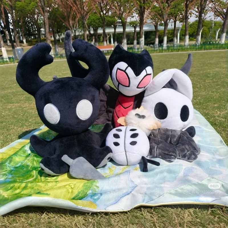 Hollow Knight giocattoli di peluche gioco Hollow Knight peluche bambole di peluche giocattoli per bambini regali di festa di compleanno bambola cosplay giocattolo morbido