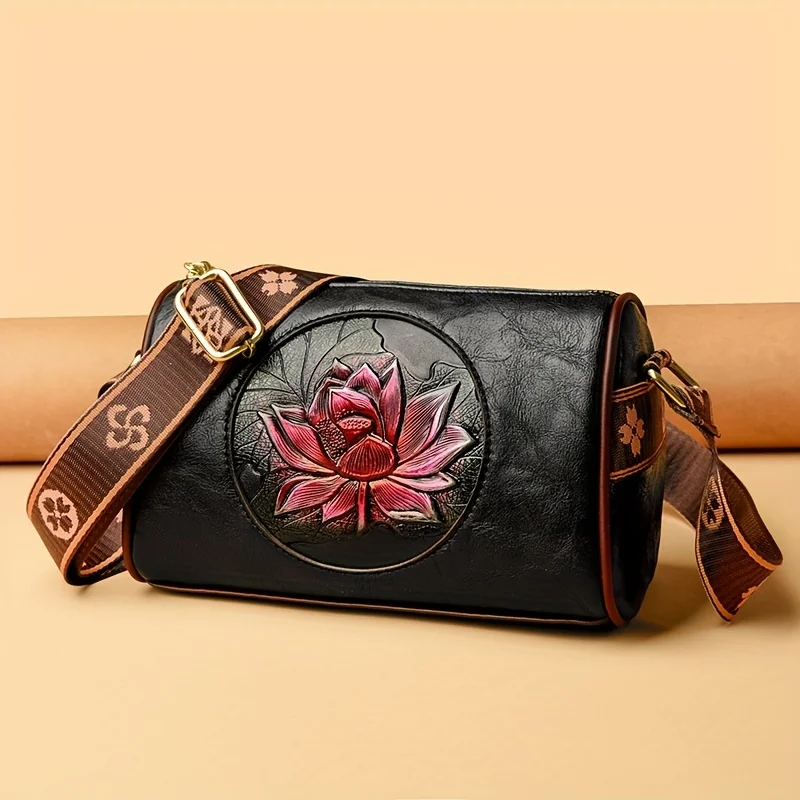 Petit sac carré pour femme à la mode et à la mode, doté d'artisanat unique en gaufrage de lotus, présentation d'élégance et d'individualité, avec une large bandoulière pour une expérience confortable